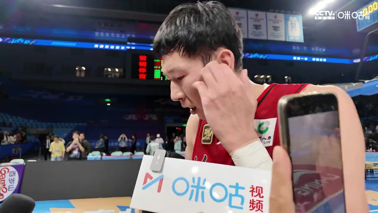 周琦：躺了5天直接比赛确实是人生第一次 球队信任我我愿去帮球队